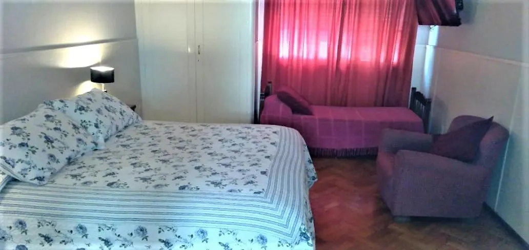 Alamo Hostel & Suites Mendoza