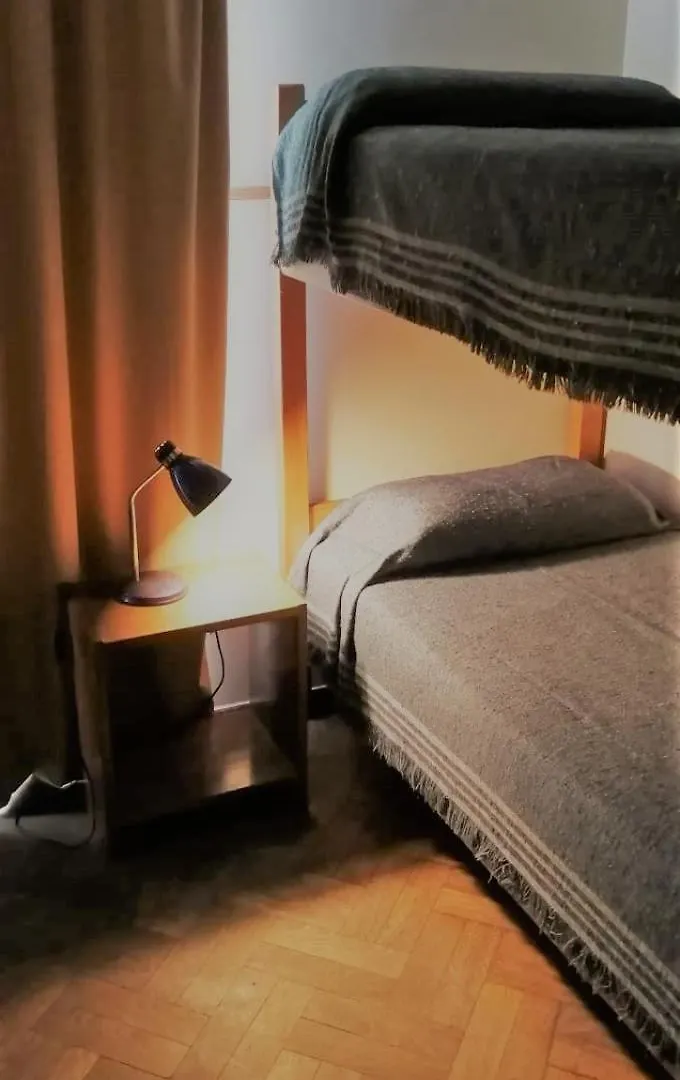 Alamo Hostel & Suites Mendoza