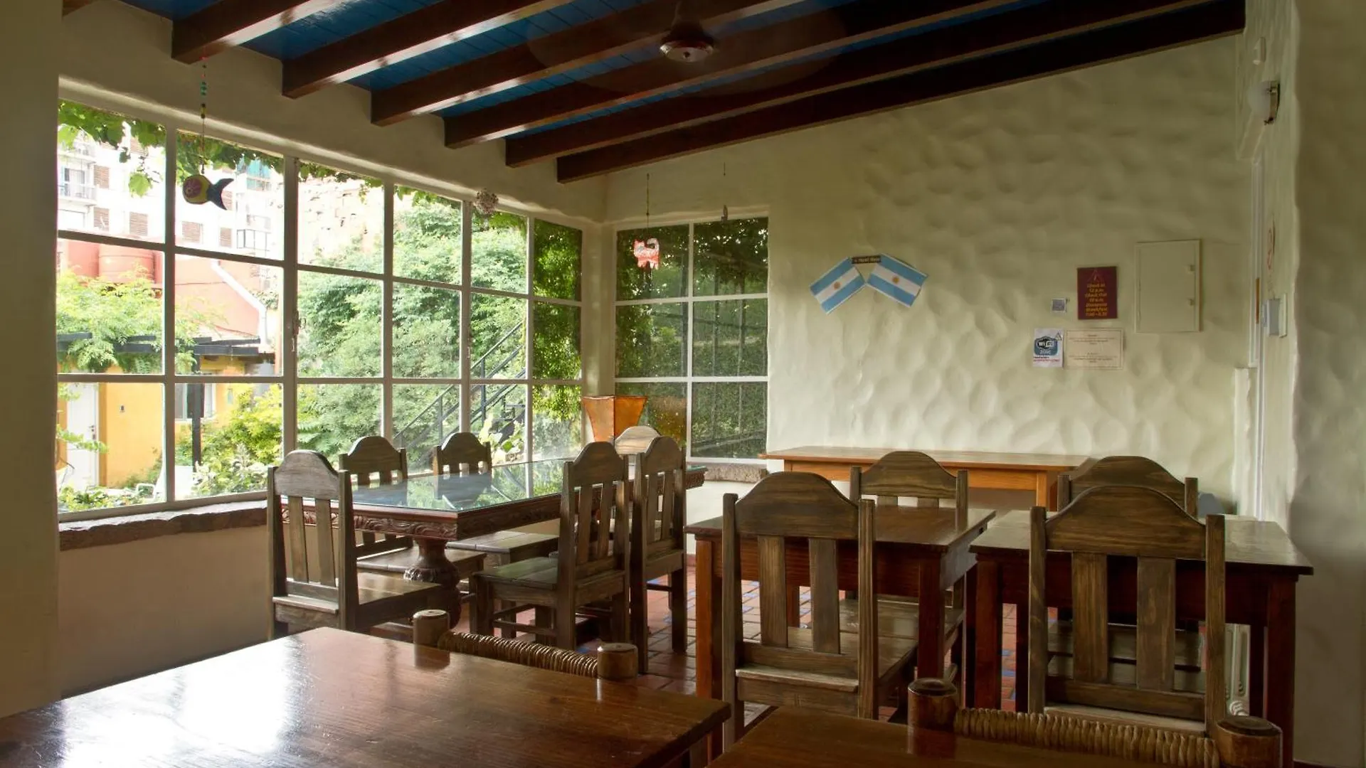 Alamo Hostel & Suites Mendoza Argentina