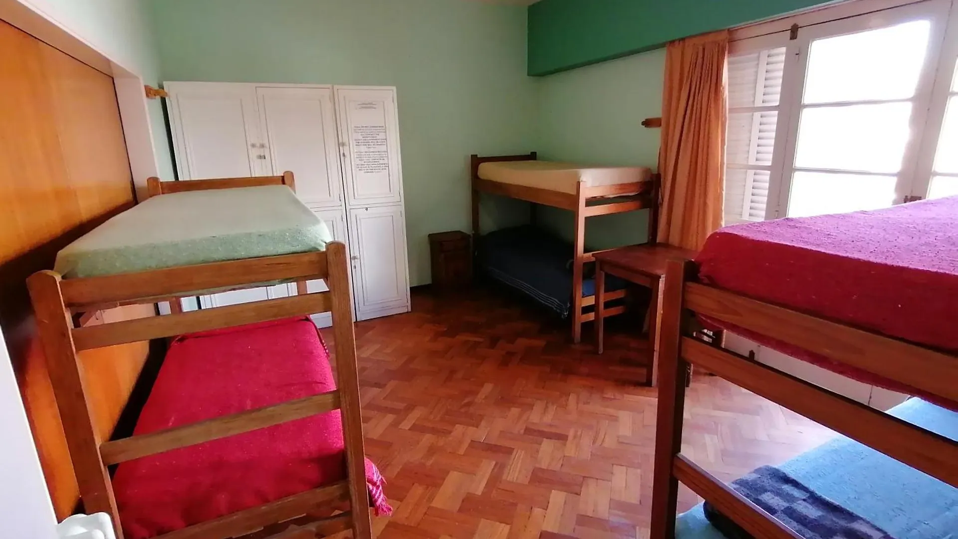 Alamo Hostel & Suites Mendoza